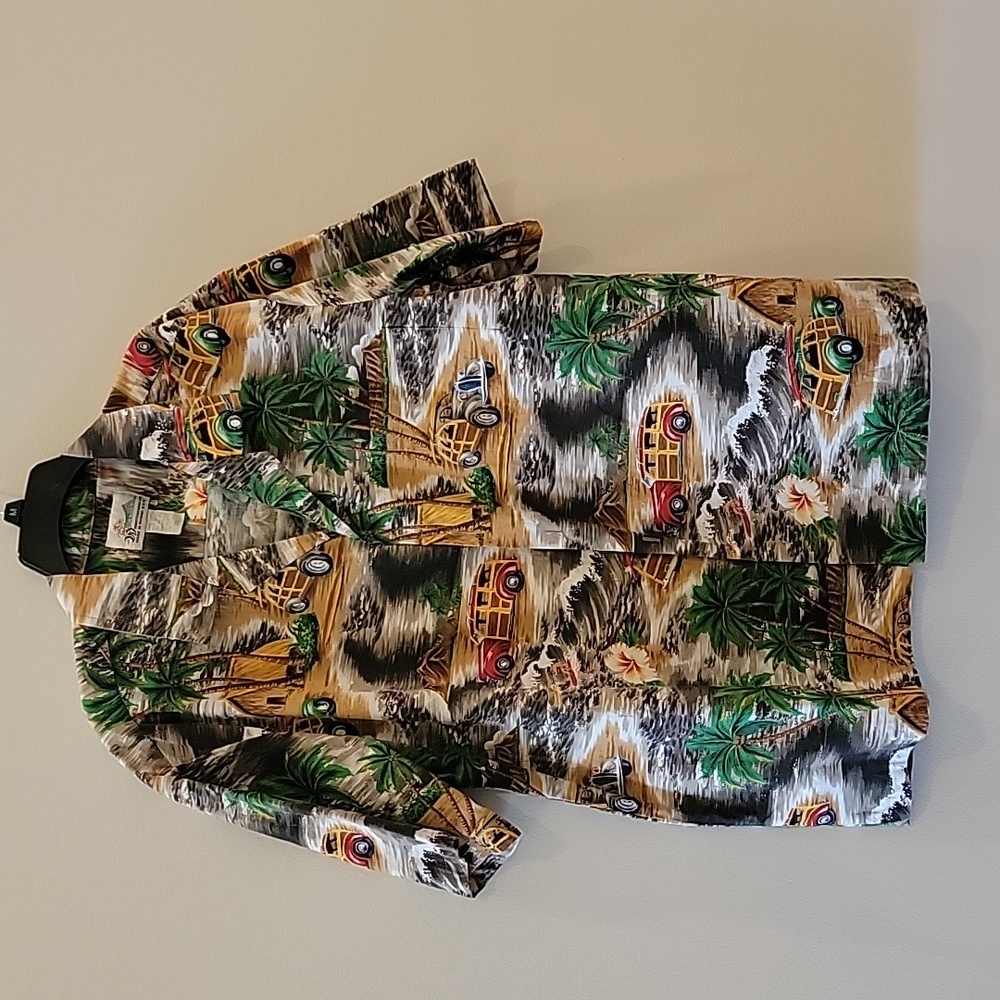 Hawaian shirt with Woodie Station Wagons!